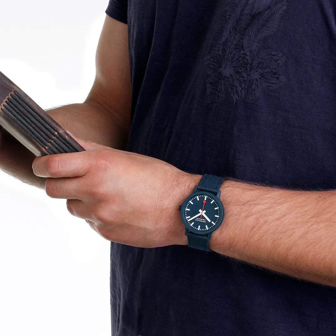 MOND Watch Essence Deep Ocean Blue Textile